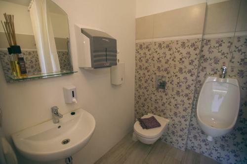 Hostal Viesu Nams Melnsils