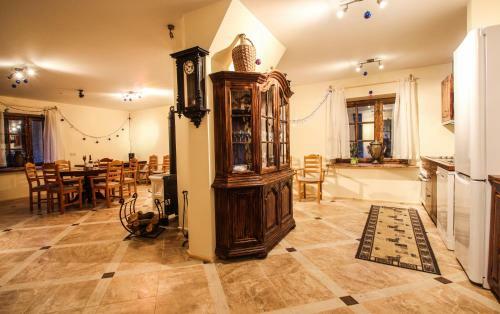 Hostal Viesu Nams Melnsils