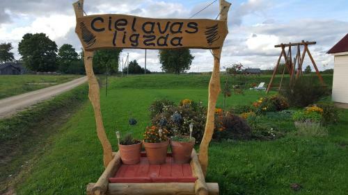 Cielavas Ligzda