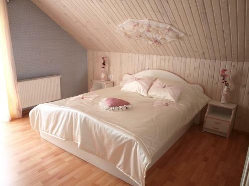 Hostal Guest House Kalnu P?poli