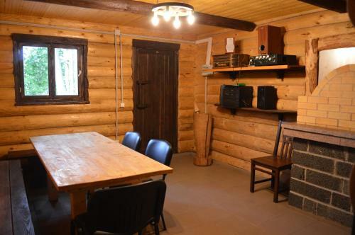 Hostal Guest House Kalnu P?poli