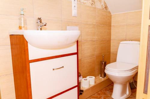 Hostal Viesu Nams Sidrabi