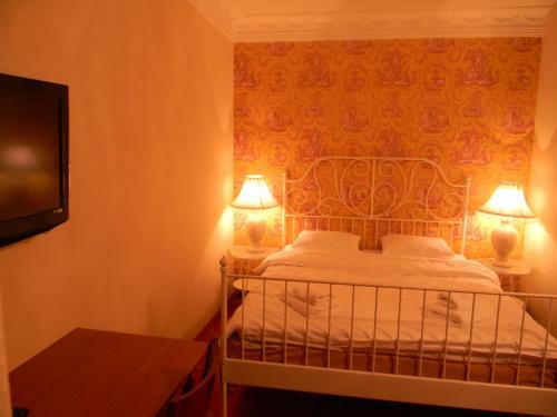 Hotel Rund?le