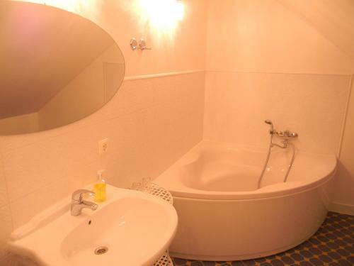 Hotel Rund?le
