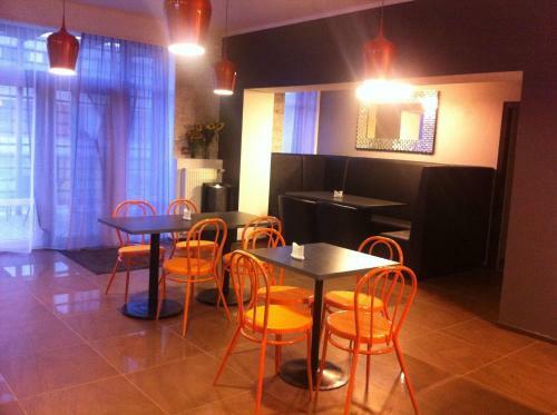 Hostal Guest House - Cafe Liepas