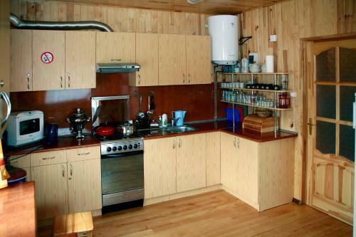Hostal Selena 2003