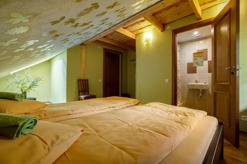 Hostal Paegli Guest House