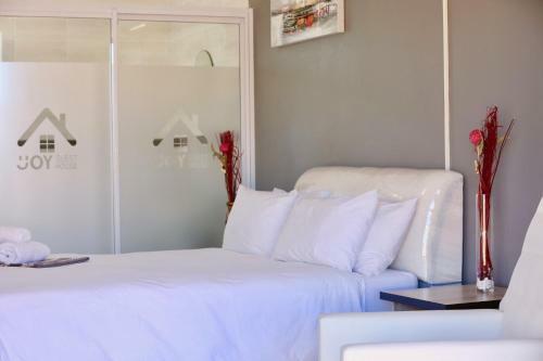 Hostal Joy Guest House Mabote