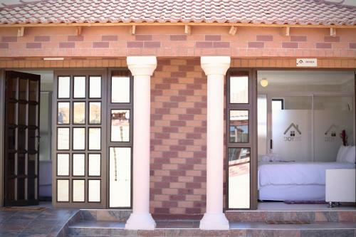Hostal Joy Guest House Mabote