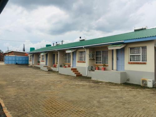 Hostal Kubung Guest House