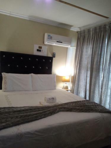 Hostal Kubung Guest House