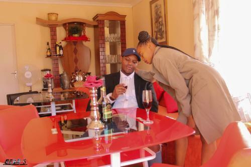 Hostal Rio Guest House