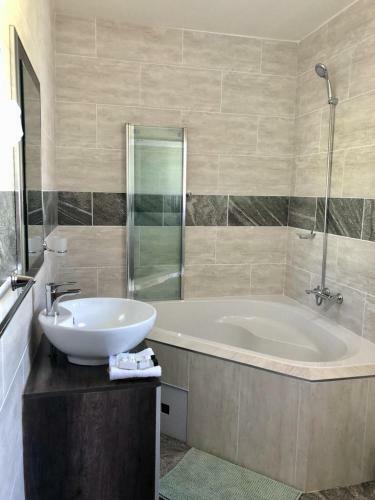 Hostal The Clan Guest House