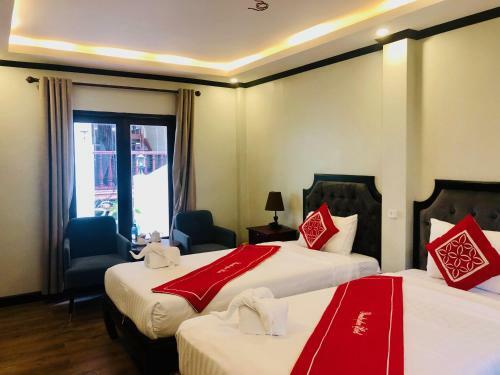 Hostal Oudomsouk City Center