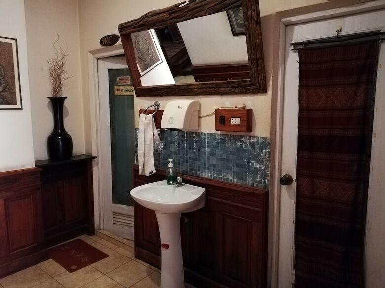 Hostal Thanaboun Guesthouse