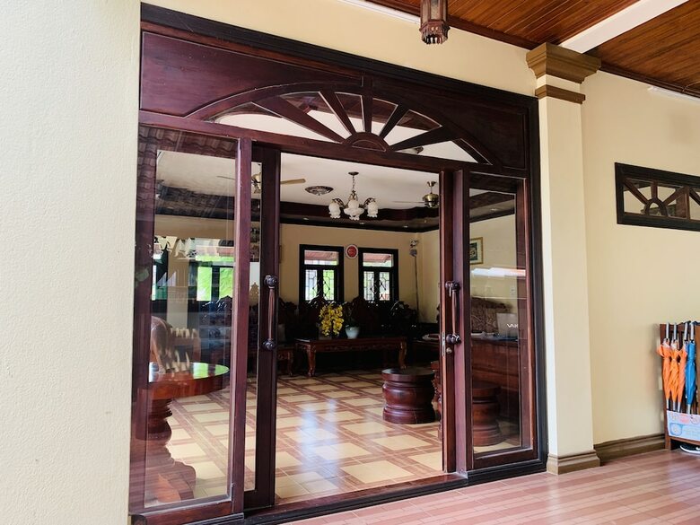 Bed & Breakfast Maison Vongprachan Hotel