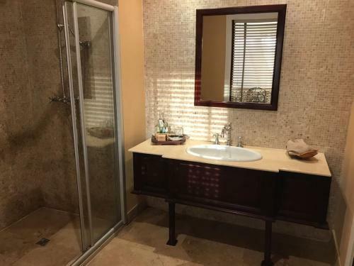 Hotel Santi Resort & Spa