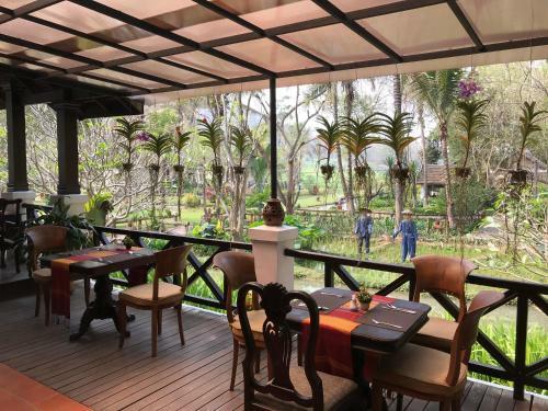 Hotel Santi Resort & Spa