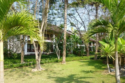Hotel Santi Resort & Spa