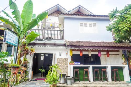Hostal Frangipani Guesthouse