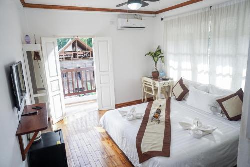 Hostal Frangipani Guesthouse