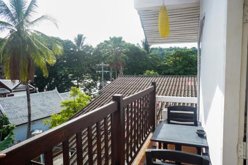 Hostal Frangipani Guesthouse