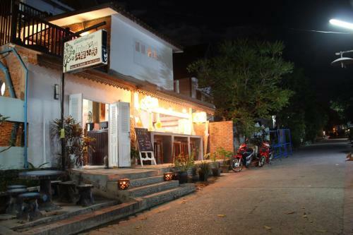 Hostal Frangipani Guesthouse