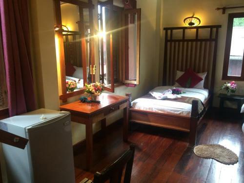 Hostal Chaluenxay Villa