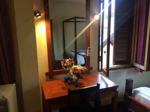 Hostal Chaluenxay Villa