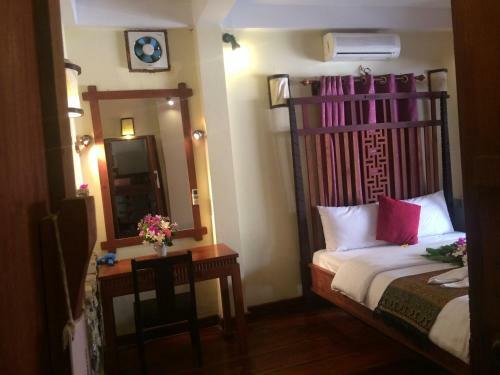 Hostal Chaluenxay Villa