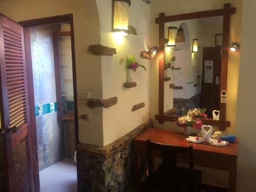 Hostal Chaluenxay Villa