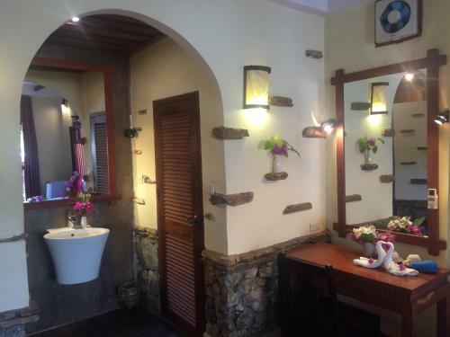 Hostal Chaluenxay Villa