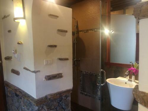 Hostal Chaluenxay Villa