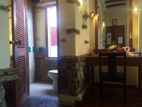 Hostal Chaluenxay Villa