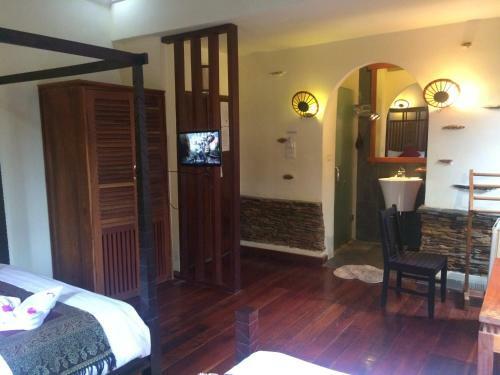 Hostal Chaluenxay Villa