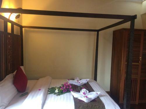 Hostal Chaluenxay Villa