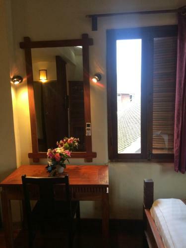 Hostal Chaluenxay Villa