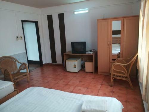 Hostal Haysoke Guesthouse