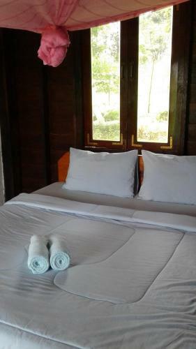 Hostal Phosy Thalang Guesthouse