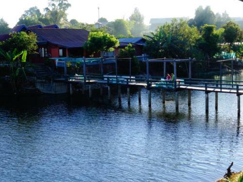 Hostal Phosy Thalang Guesthouse