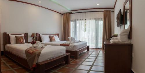 Hotel Savanh Sunset View Resort
