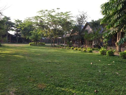 Hostal Phou Iu II Bungalows