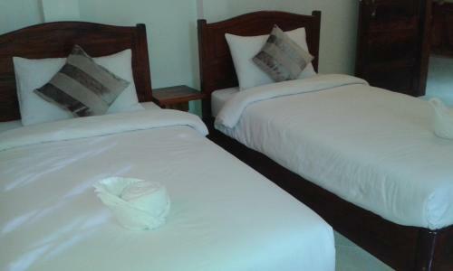 Hostal Thip Phavan Guesthouse