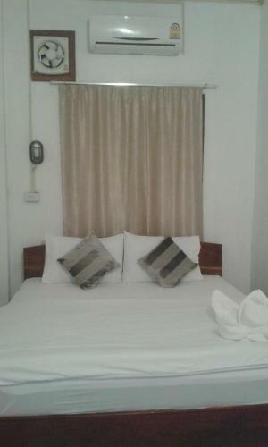 Hostal Thip Phavan Guesthouse