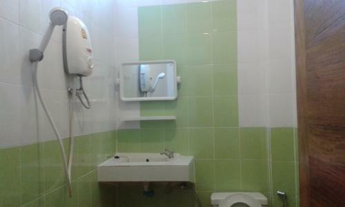 Hostal Thip Phavan Guesthouse