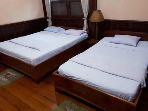 Hostal Anouxa Riverview Guesthouse