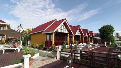 Golden Hotel Don Det