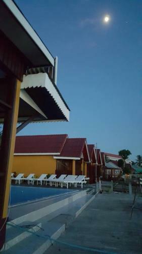 Golden Hotel Don Det