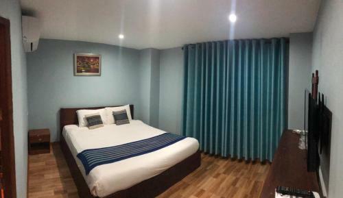 Tna Hotel