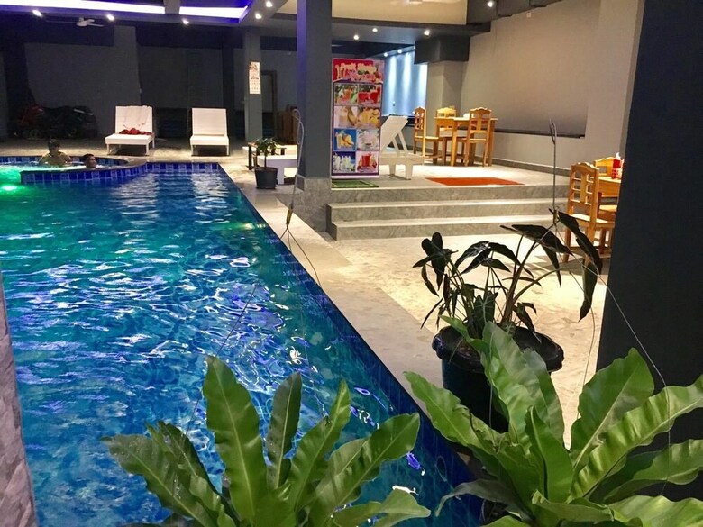 Hotel Faraway Suites